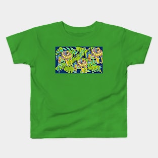 elephant in the jungle Kids T-Shirt